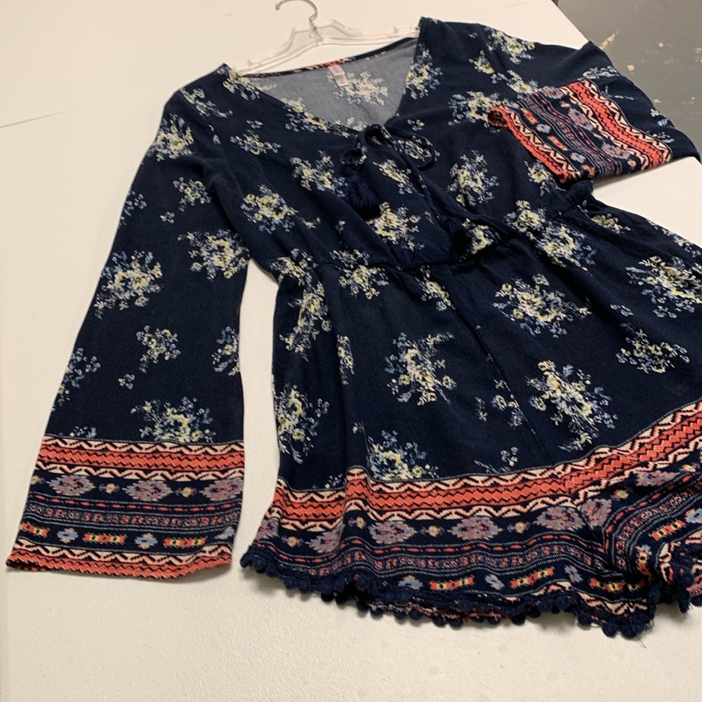 Long Sleeve Rompers Size M  Navy & White Floral Print With Pink Trim